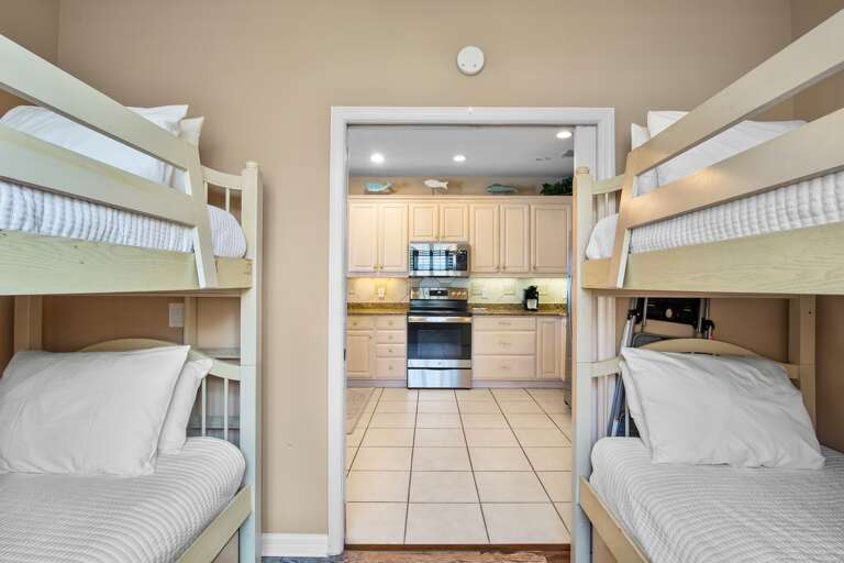 Third Bedroom, Two Twin/Twin Bunks