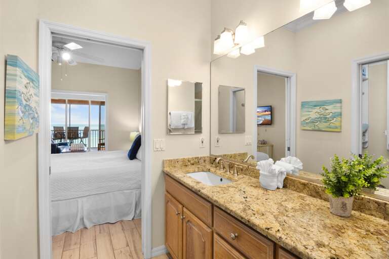 Primary Bathroom, Ensuite