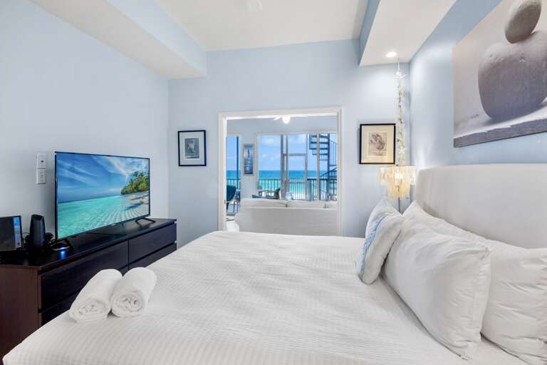 Primary Bedroom, King