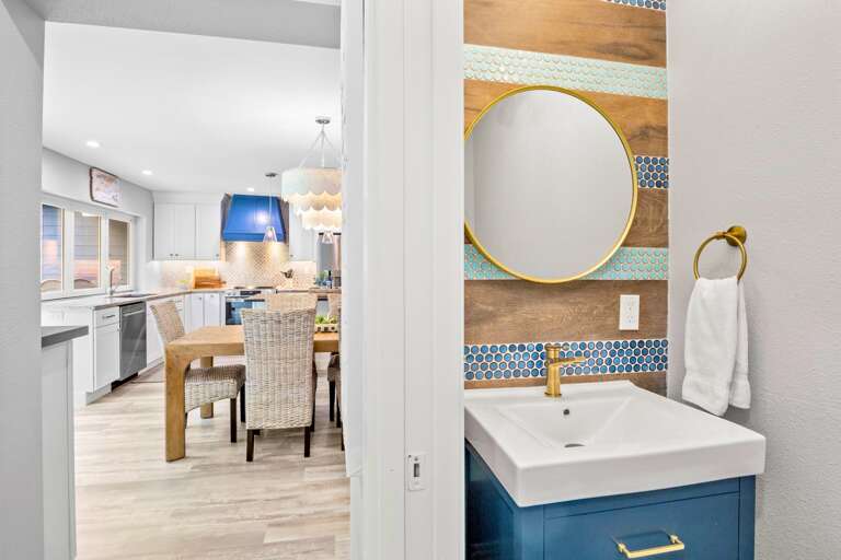 Stylish Sink and Mirror