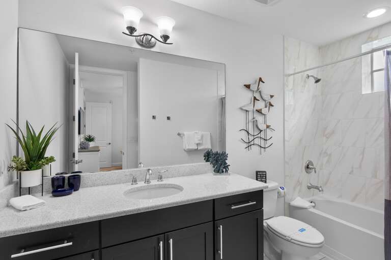 Second Bathroom, Ensuite