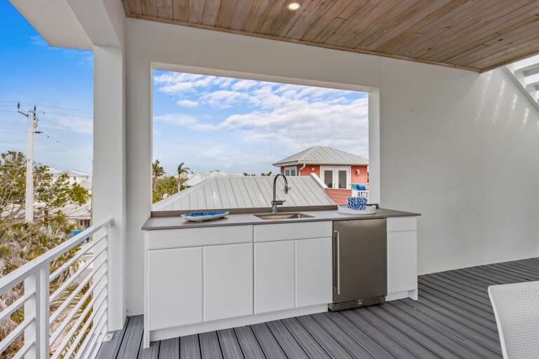 Balcony, Dining Area