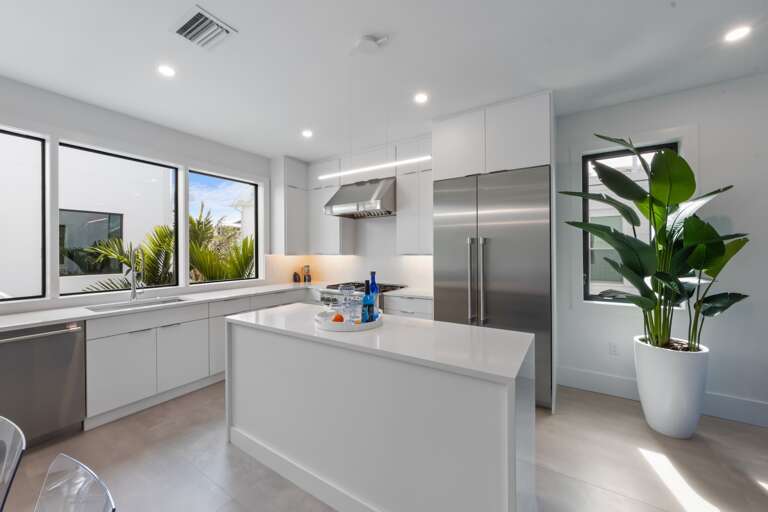 Fully equipped kitchen