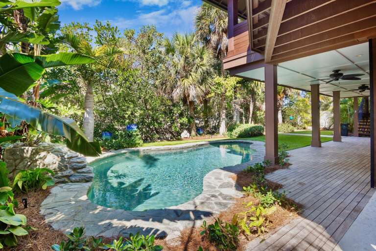 Private swimming pool and covered lounge