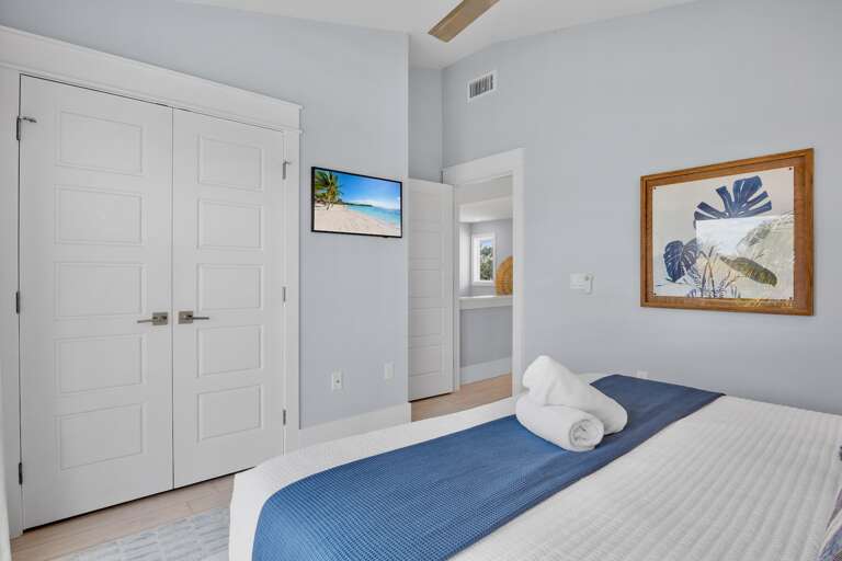 Third Bedroom, King bed