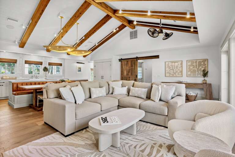 Spacious living room