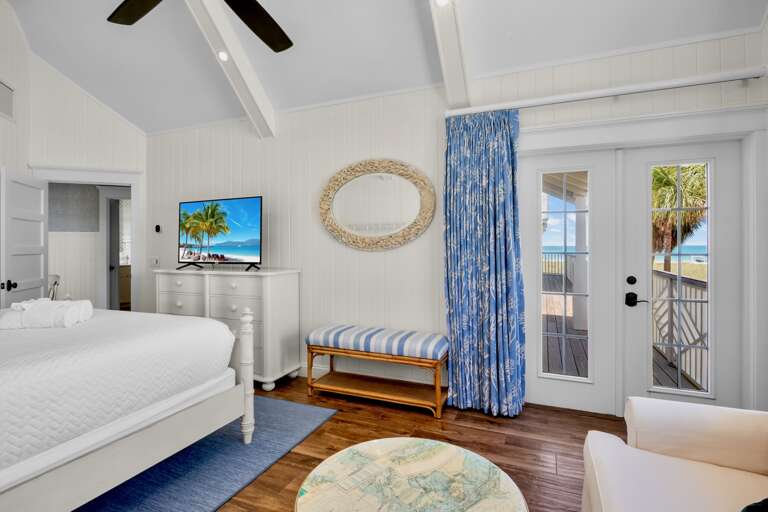 Second Bedroom, King bed