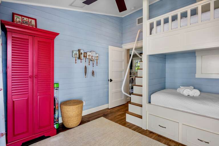 Third Bedroom, Twin over Twin bunk bed