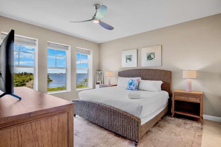 Primary Bedroom, King bed