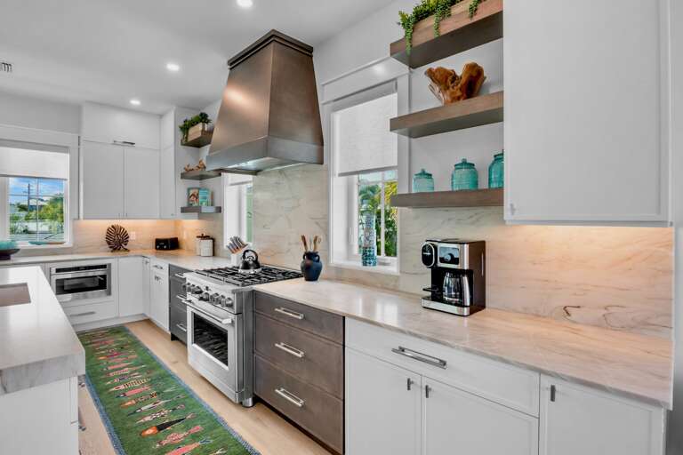 Fully Equipped Kitchen with Appliances