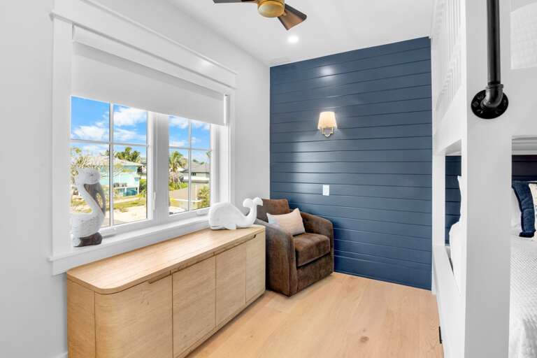 Fourth Bedroom, King bed