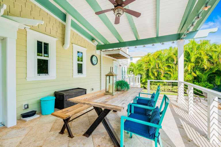 Outdoor Patio Dining