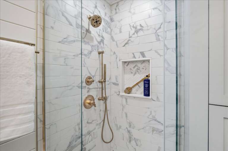 Bathroom shower