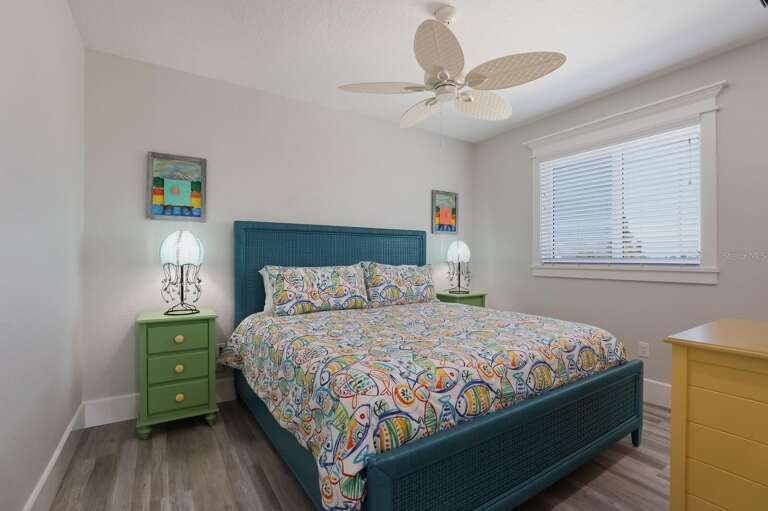Third Bedroom, King bed