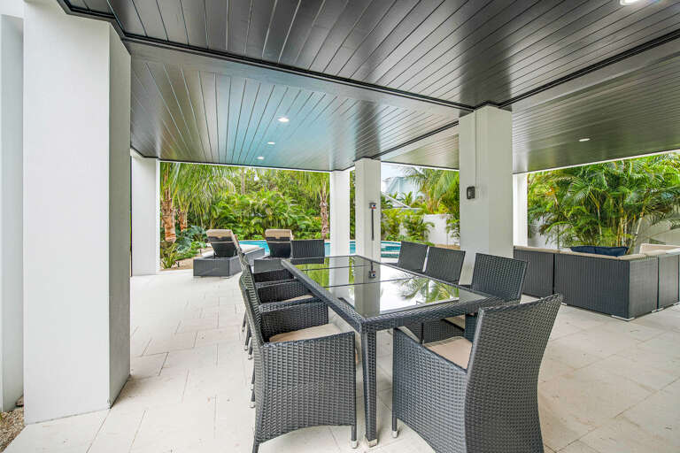 Outdoor Dining Area