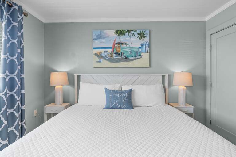 Second Bedroom, King