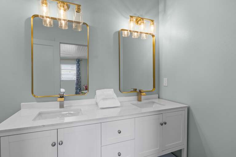 Second Bathroom, Ensuite