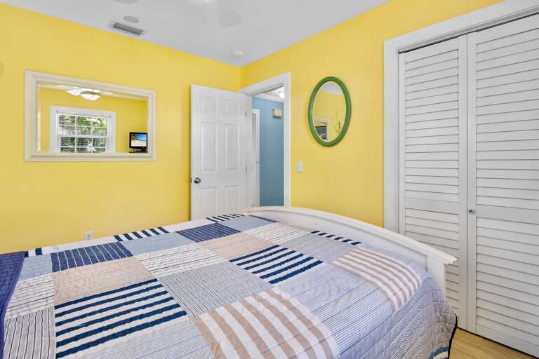 Primary Bedroom, Queen