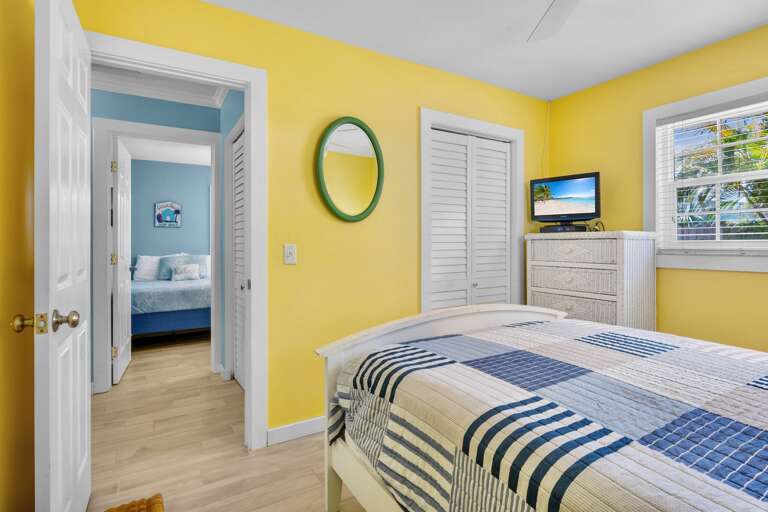Primary Bedroom, Queen