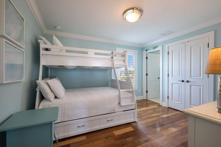 Fifth Bedroom - Twin