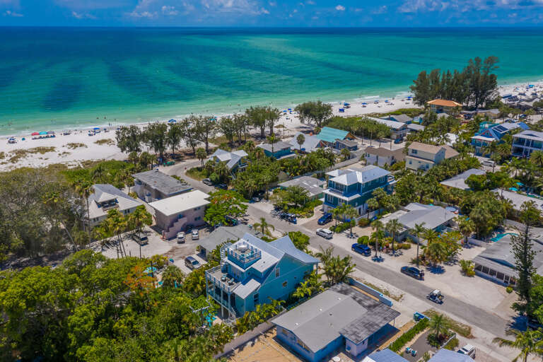 Four houses to the Beach!