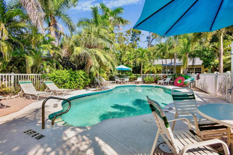 Shared Pool Seating