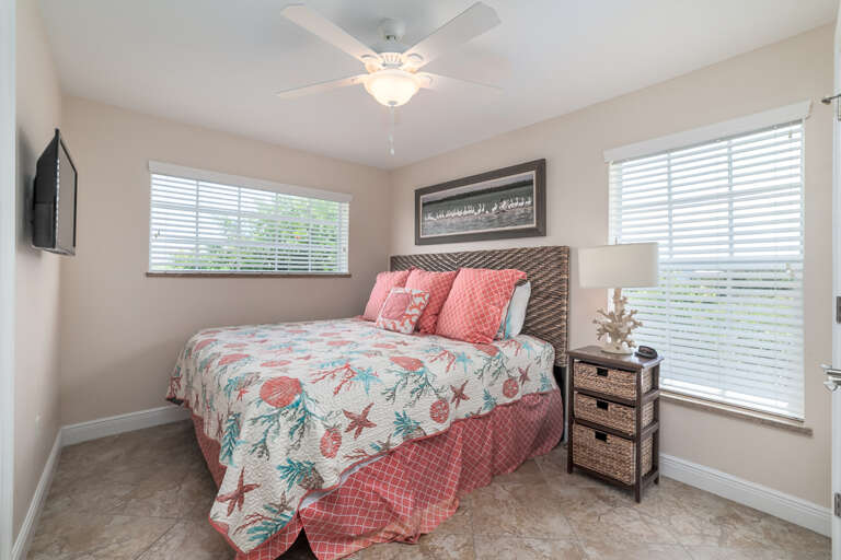 Second Bedroom, King bed