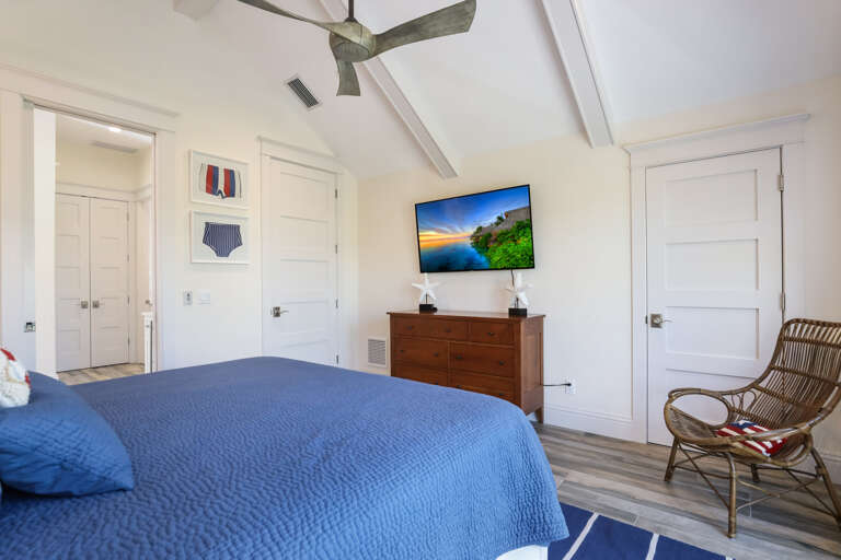 Additional Bedroom - King