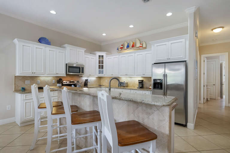 Kitchen island with spacious countertop