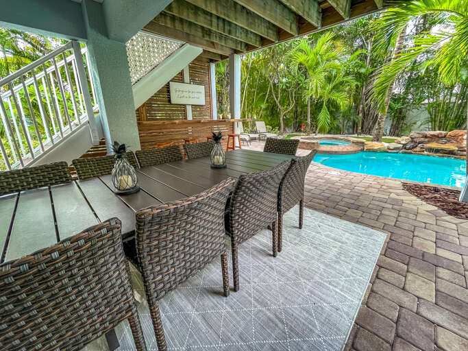Outdoor Seating