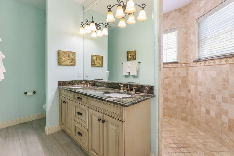 Double Sink Ensuite Retreat