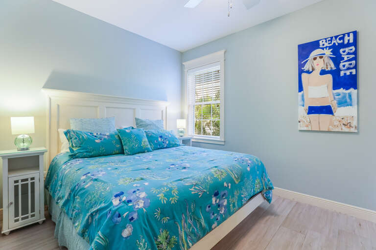 Bedroom 1, King