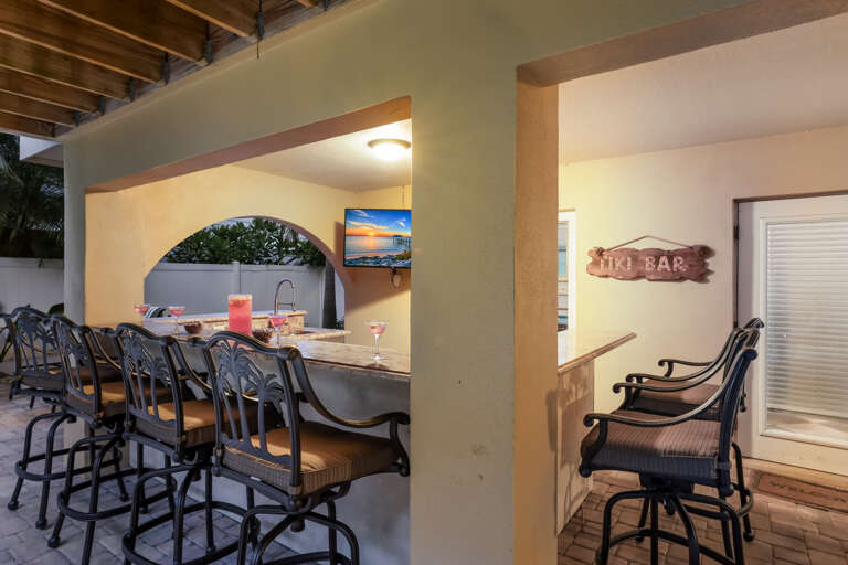 Outdoor Bar