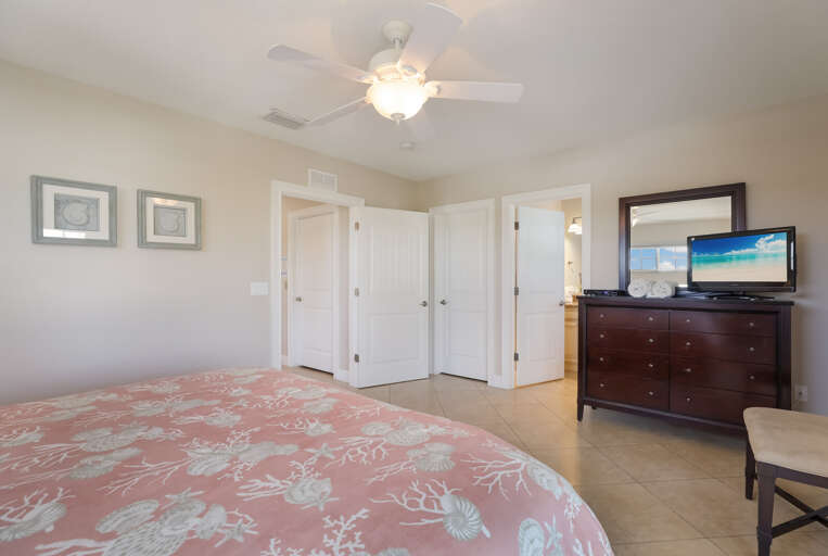 Second Bedroom - King