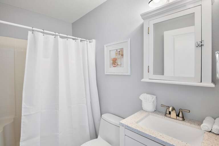 Second Bathroom, Ensuite