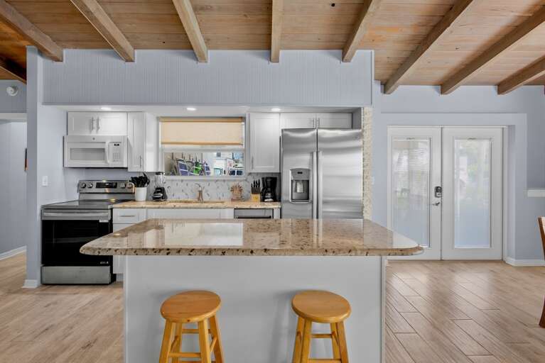 Central island ideal for meal prep