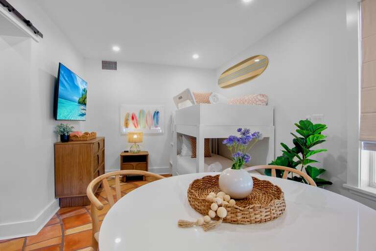 Additional Living - Twin/ Twin bunk