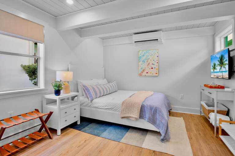 Guest Suite - Queen