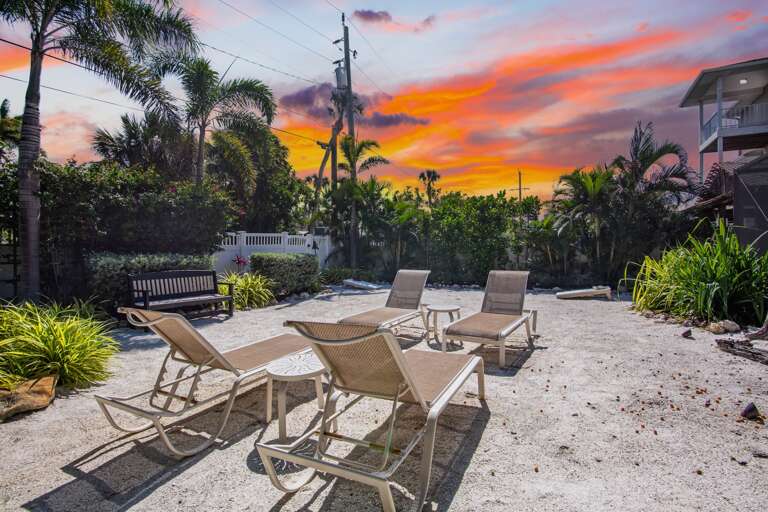 Outdoor Loungers