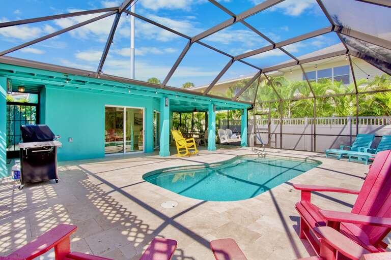 Screened-in Pool