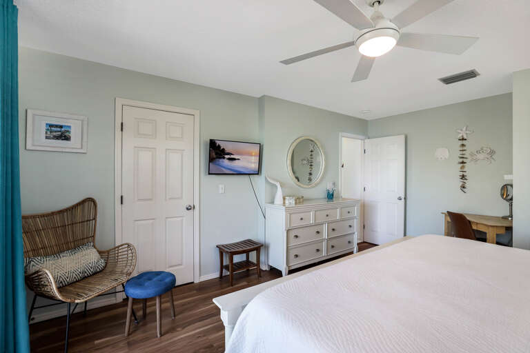 Primary Bedroom - King
