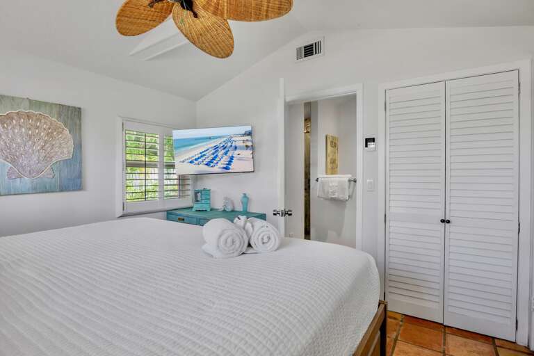 Primary Bedroom, King bed