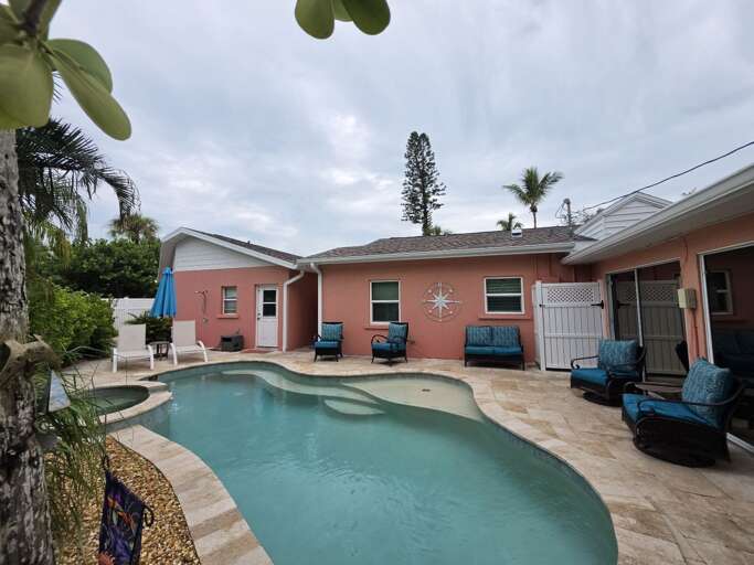 Private Pool and Spa
