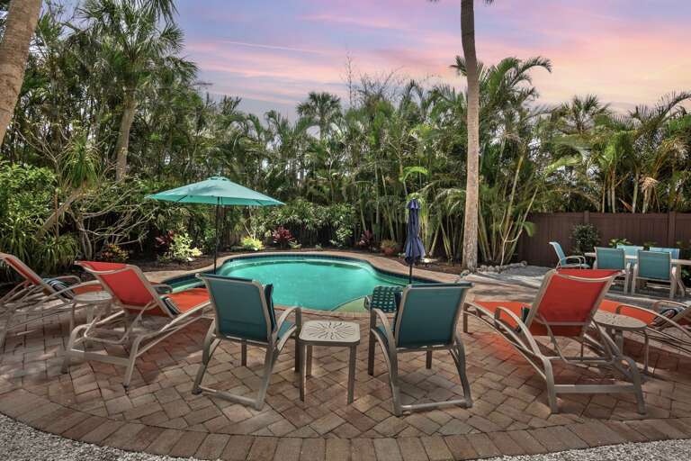 Poolside Loungers