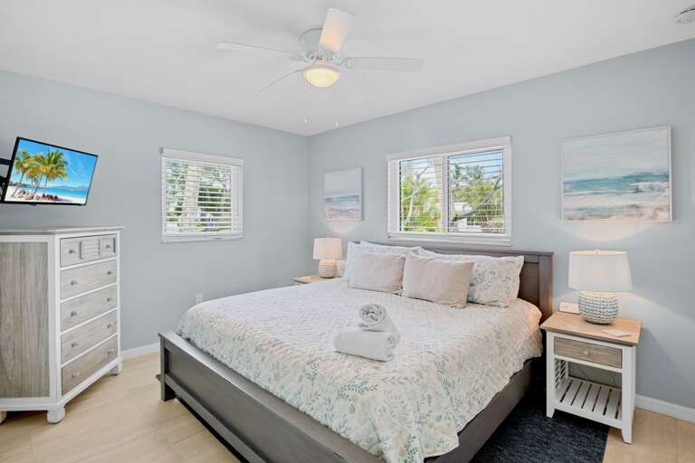Second Bedroom - King