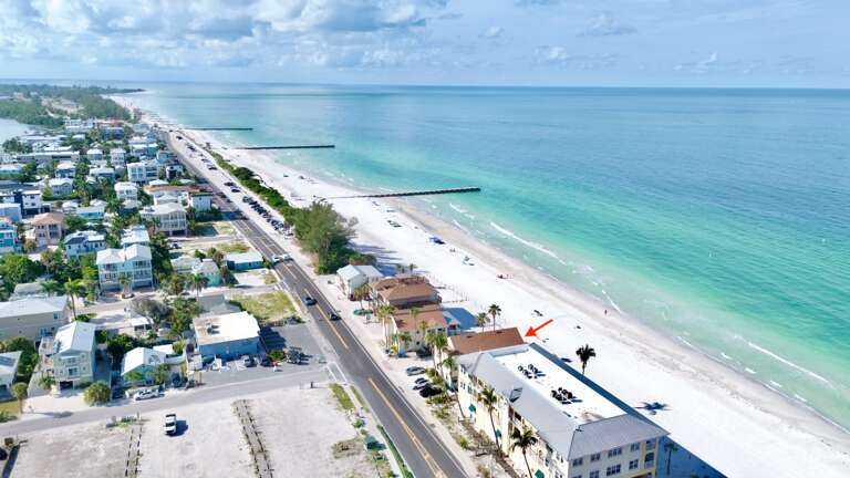 Captain Ron's Beach Pad by Anna Maria Island Accommodations