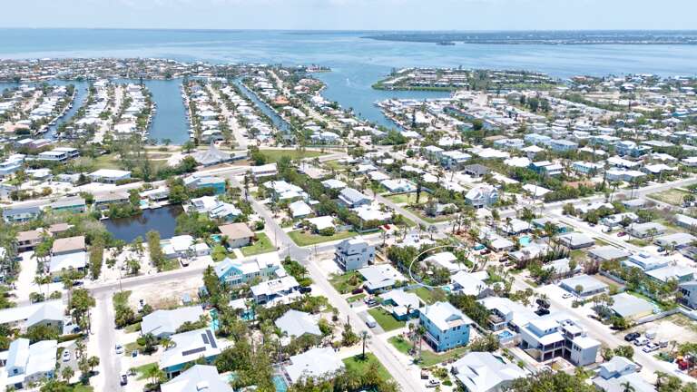 Simply Chic by Anna Maria Island Accommodations