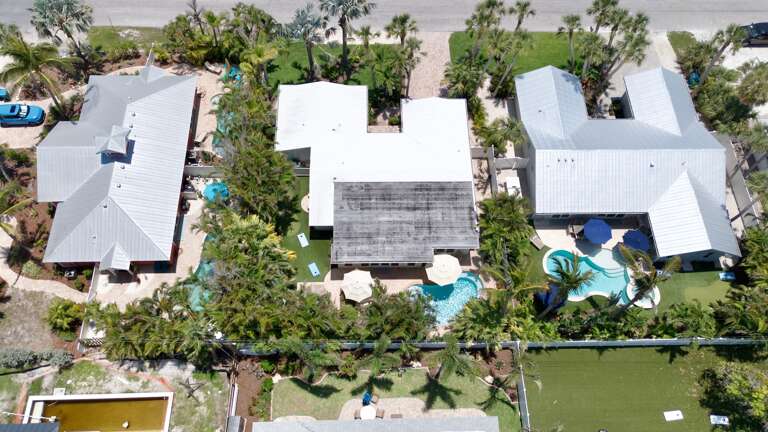 Simply Chic by Anna Maria Island Accommodations