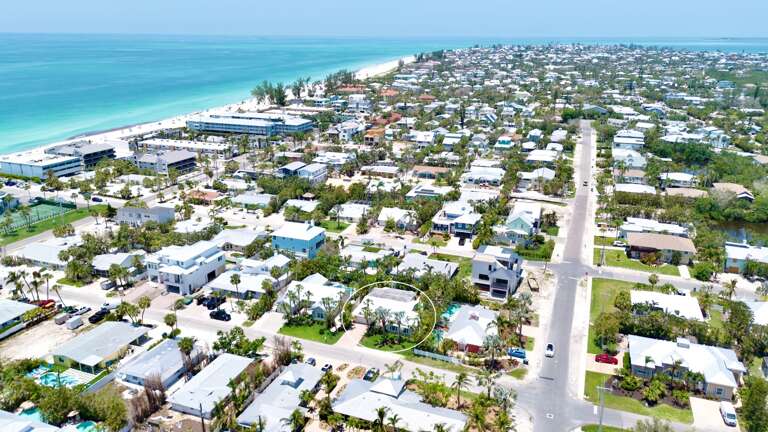 Simply Chic by Anna Maria Island Accommodations