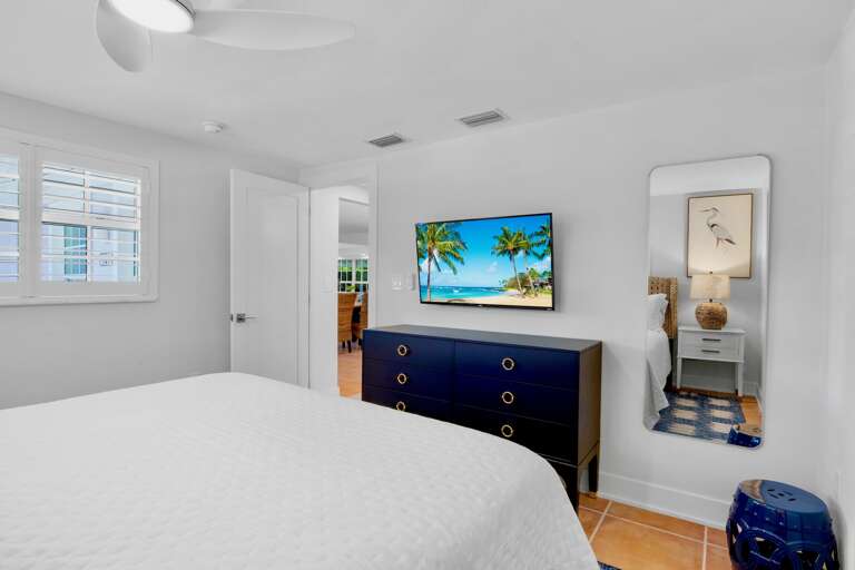 Second Bedroom, King bed